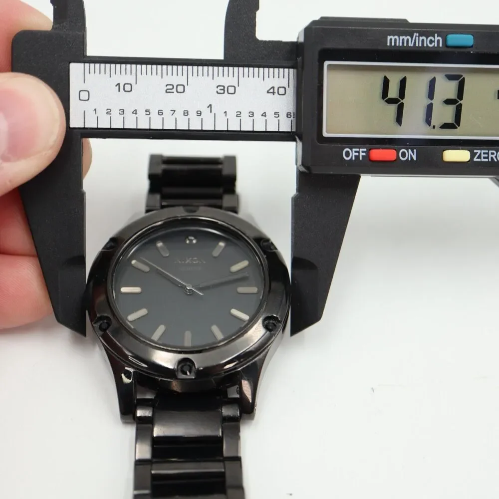 Nixon The Camden All Black Diamond Watch 41mm Left Stainless Steel Bracelet 5.5